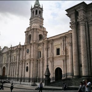 CITY TOUR FULL PEATONAL + SANTA CATALINA + CATEDRAL + SIXTINA HALF DAY